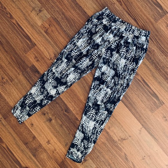 RVCA Black and White Patterned Pants - Picture 2 of 5